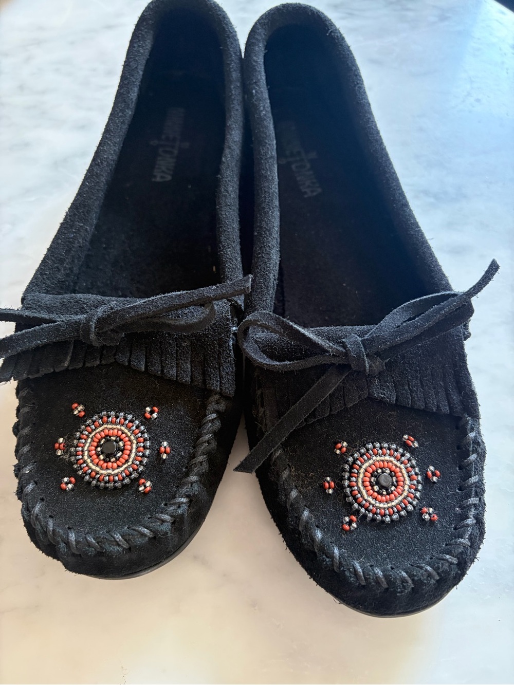Minnetonka Women's Me To We Moc in Black Suede Moccasin Shoes Size 9